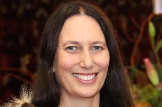 Headshot of Jacinta Ruru