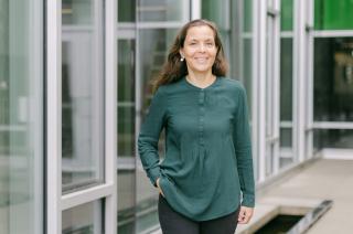 Professor Andrea Hilland